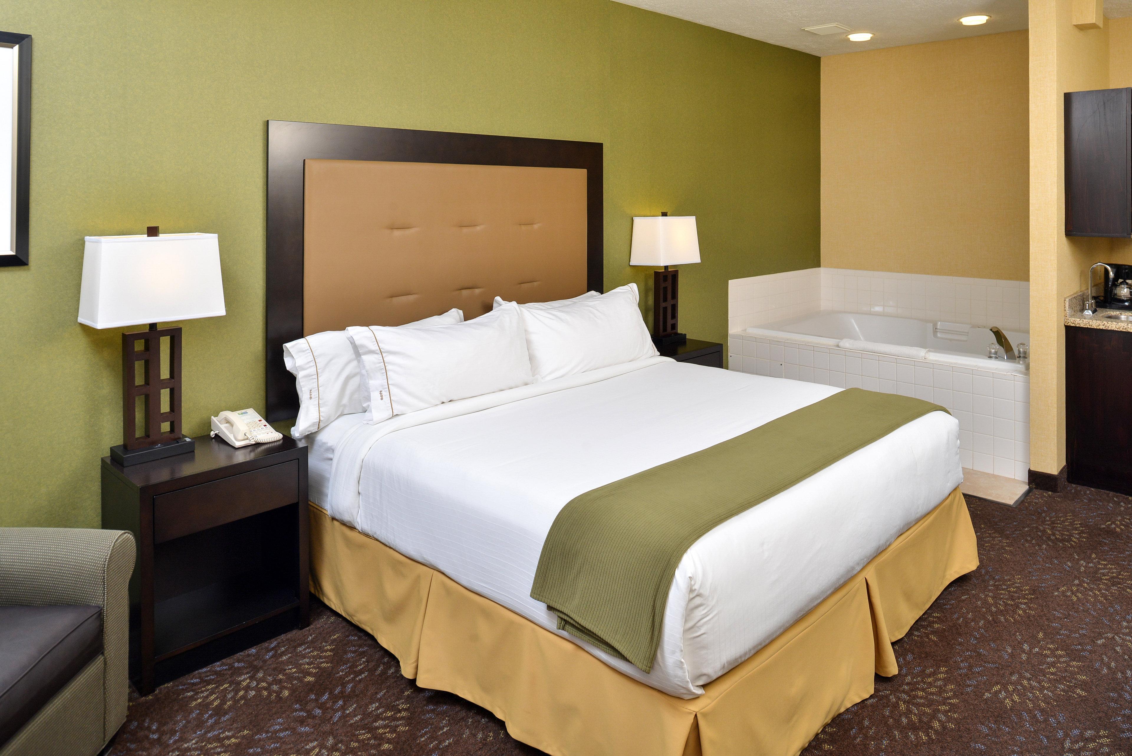 Holiday Inn Express Hotel & Suites Charlotte By Ihg Exterior photo